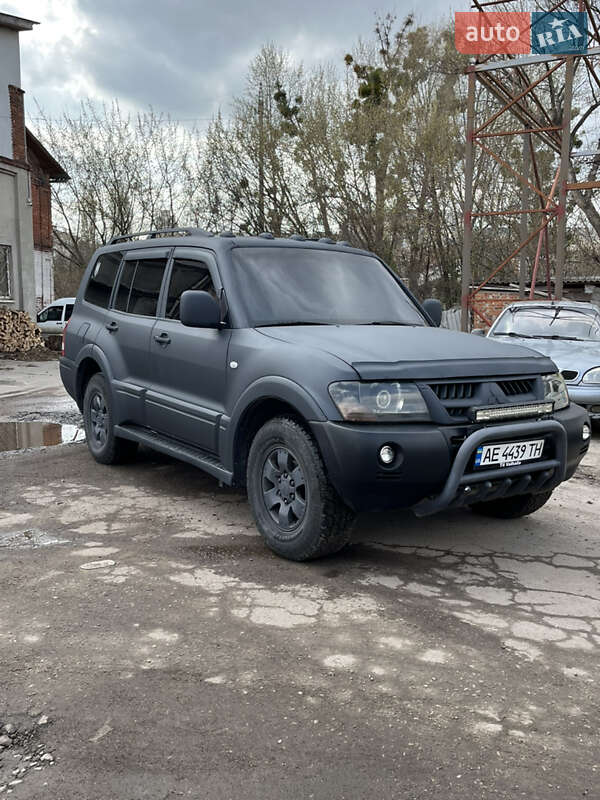 Mitsubishi Pajero Wagon 2004