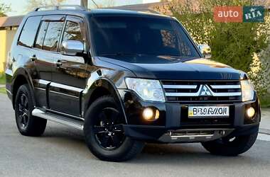 Внедорожник / Кроссовер Mitsubishi Pajero Wagon 2007 в 