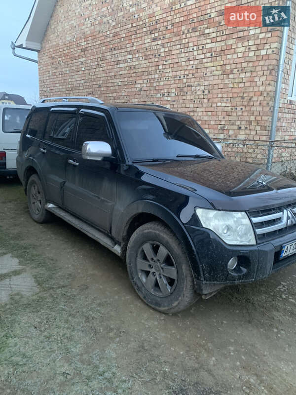 Mitsubishi Pajero Wagon