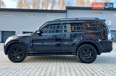 Внедорожник / Кроссовер Mitsubishi Pajero Wagon 2008 в 