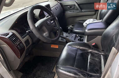Позашляховик / Кросовер Mitsubishi Pajero Wagon 2001 в 