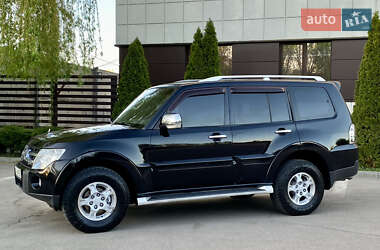 Внедорожник / Кроссовер Mitsubishi Pajero Wagon 2007 в 