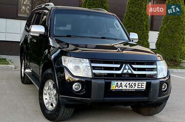 Внедорожник / Кроссовер Mitsubishi Pajero Wagon 2007 в 