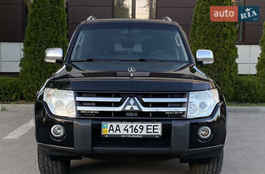 Внедорожник / Кроссовер Mitsubishi Pajero Wagon 2007 в 