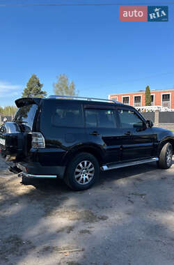 Позашляховик / Кросовер Mitsubishi Pajero Wagon 2008 в 