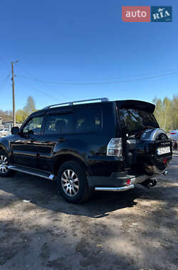 Позашляховик / Кросовер Mitsubishi Pajero Wagon 2008 в 