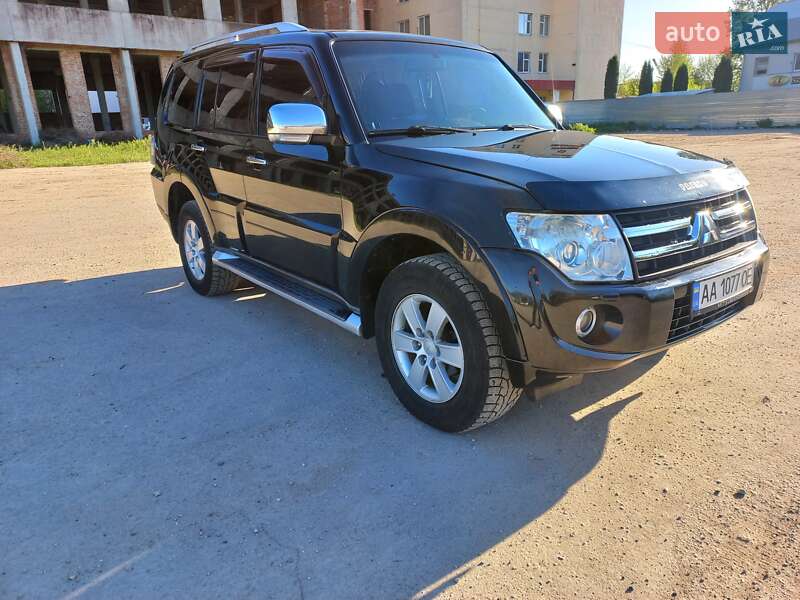 Внедорожник / Кроссовер Mitsubishi Pajero Wagon 2008 в Тернополе