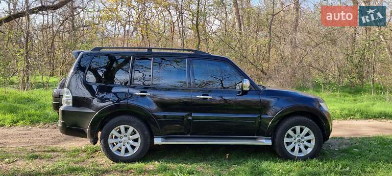 Внедорожник / Кроссовер Mitsubishi Pajero Wagon 2010 в Запорожье