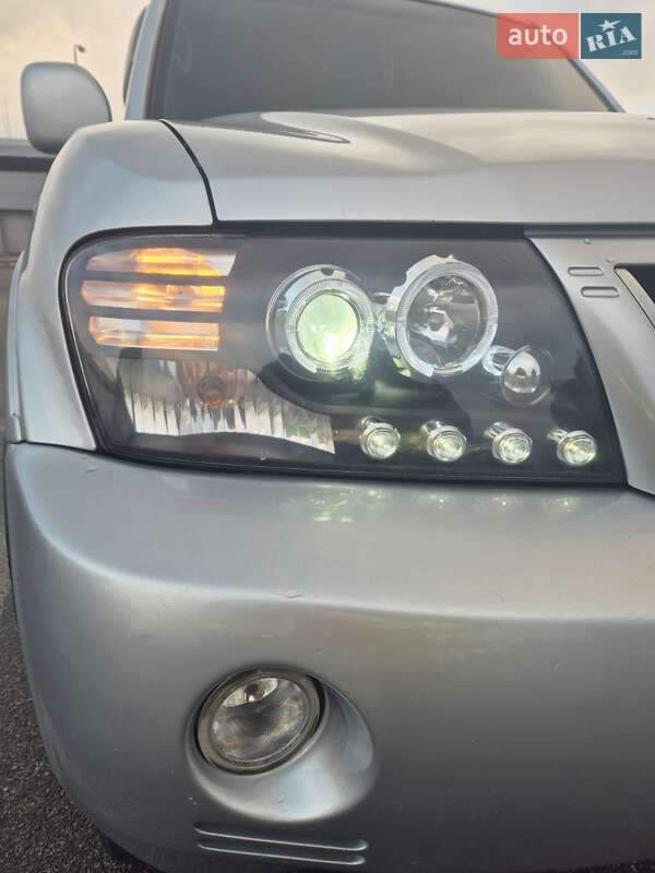Позашляховик / Кросовер Mitsubishi Pajero Wagon 2006 в Києві