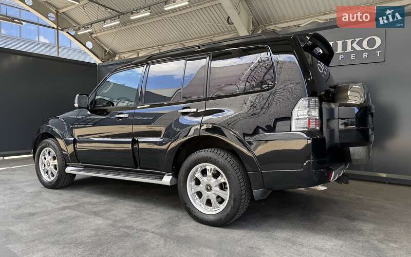 Внедорожник / Кроссовер Mitsubishi Pajero Wagon 2012 в Киеве