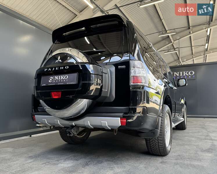 Внедорожник / Кроссовер Mitsubishi Pajero Wagon 2012 в Киеве