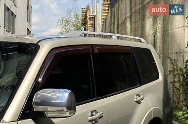 Позашляховик / Кросовер Mitsubishi Pajero Wagon 2007 в 