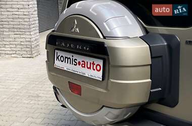 Позашляховик / Кросовер Mitsubishi Pajero Wagon 2007 в 