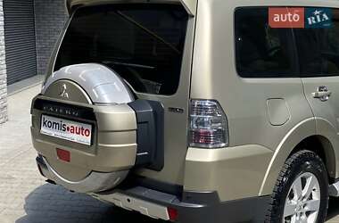 Позашляховик / Кросовер Mitsubishi Pajero Wagon 2007 в 
