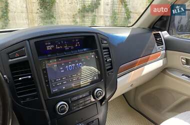 Позашляховик / Кросовер Mitsubishi Pajero Wagon 2007 в 