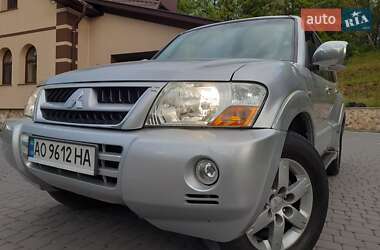 Внедорожник / Кроссовер Mitsubishi Pajero Wagon 2006 в 