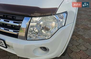 Внедорожник / Кроссовер Mitsubishi Pajero Wagon 2013 в 