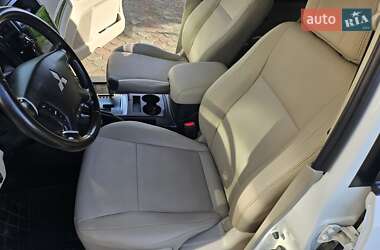 Внедорожник / Кроссовер Mitsubishi Pajero Wagon 2013 в 