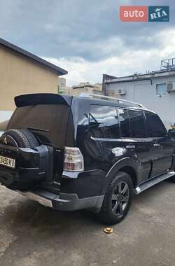 Внедорожник / Кроссовер Mitsubishi Pajero Wagon 2008 в 