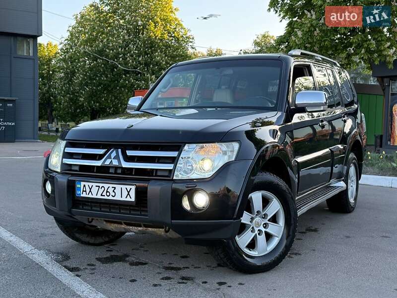 Позашляховик / Кросовер Mitsubishi Pajero Wagon 2007 в 