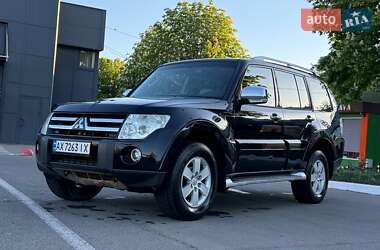 Позашляховик / Кросовер Mitsubishi Pajero Wagon 2007 в 