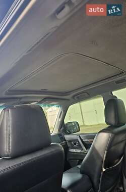 Внедорожник / Кроссовер Mitsubishi Pajero Wagon 2008 в 