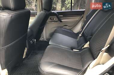 Внедорожник / Кроссовер Mitsubishi Pajero Wagon 2007 в 