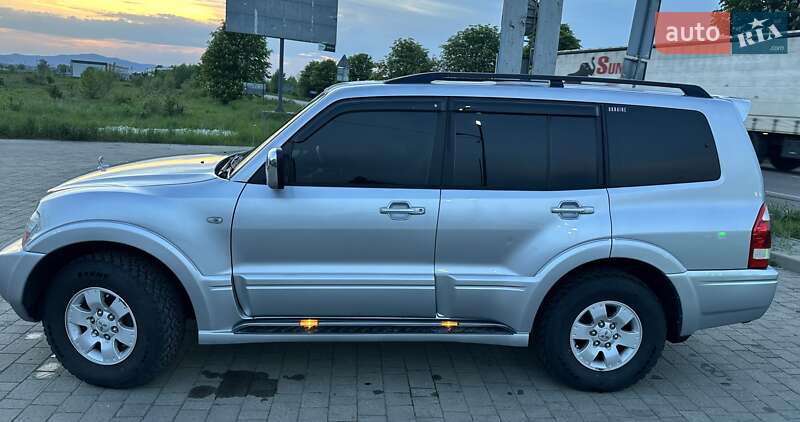Mitsubishi Pajero Wagon 2004