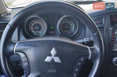 Позашляховик / Кросовер Mitsubishi Pajero Wagon 2008 в 
