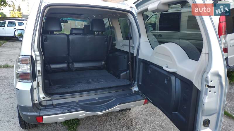 Внедорожник / Кроссовер Mitsubishi Pajero Wagon 2008 в Киеве