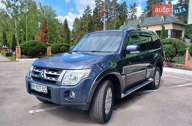 Внедорожник / Кроссовер Mitsubishi Pajero Wagon 2010 в 