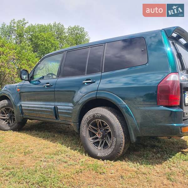 Внедорожник / Кроссовер Mitsubishi Pajero Wagon 2001 в Одессе