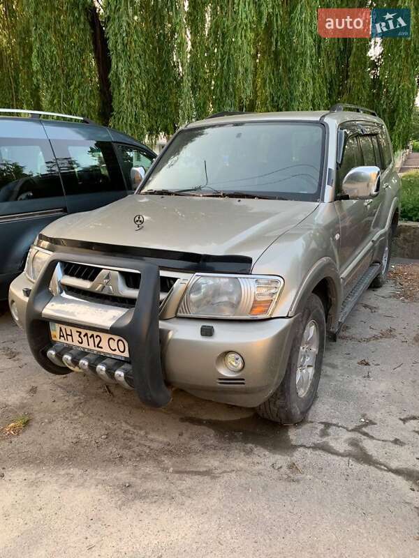 Mitsubishi Pajero Wagon 2005