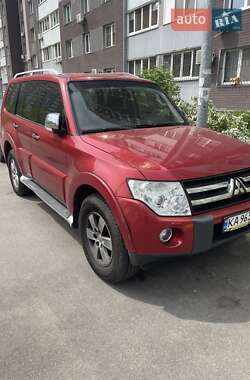 Позашляховик / Кросовер Mitsubishi Pajero Wagon 2009 в Києві