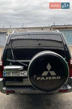 Внедорожник / Кроссовер Mitsubishi Pajero Wagon 2004 в 