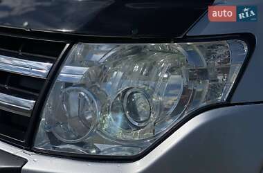 Позашляховик / Кросовер Mitsubishi Pajero Wagon 2008 в 