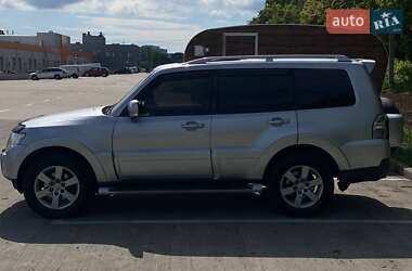 Позашляховик / Кросовер Mitsubishi Pajero Wagon 2008 в 