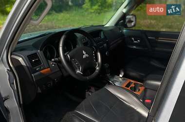 Позашляховик / Кросовер Mitsubishi Pajero Wagon 2008 в 