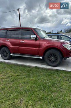 Внедорожник / Кроссовер Mitsubishi Pajero Wagon 2007 в 