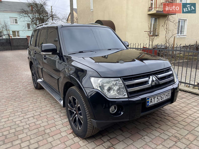 Внедорожник / Кроссовер Mitsubishi Pajero Wagon 2007 в 