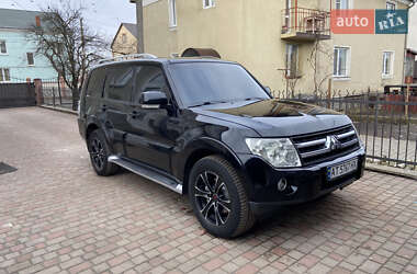 Внедорожник / Кроссовер Mitsubishi Pajero Wagon 2007 в 