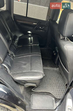 Позашляховик / Кросовер Mitsubishi Pajero Wagon 2007 в 