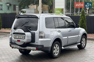 Внедорожник / Кроссовер Mitsubishi Pajero Wagon 2008 в 