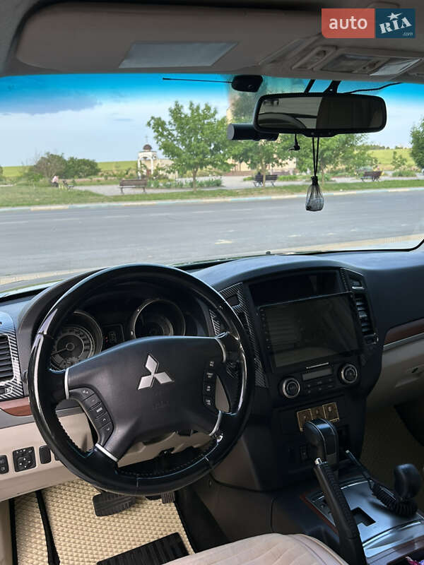 Внедорожник / Кроссовер Mitsubishi Pajero Wagon 2007 в Николаеве