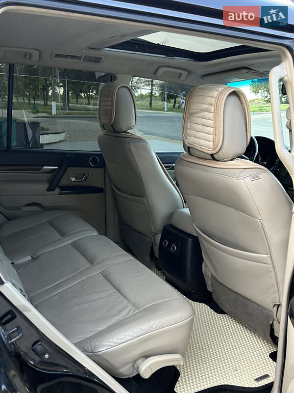 Внедорожник / Кроссовер Mitsubishi Pajero Wagon 2007 в Николаеве