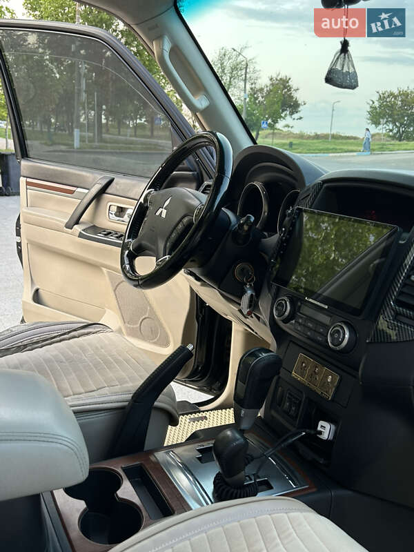 Внедорожник / Кроссовер Mitsubishi Pajero Wagon 2007 в Николаеве