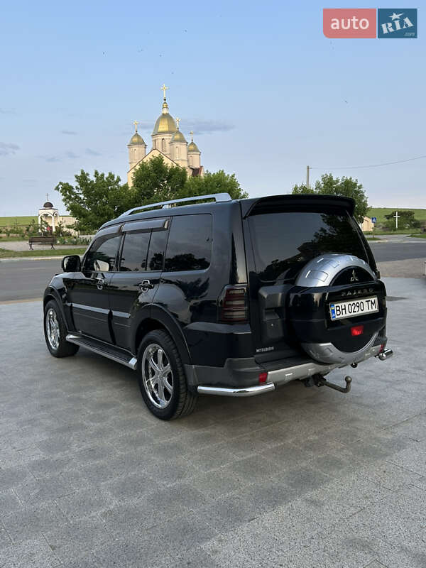 Внедорожник / Кроссовер Mitsubishi Pajero Wagon 2007 в Николаеве