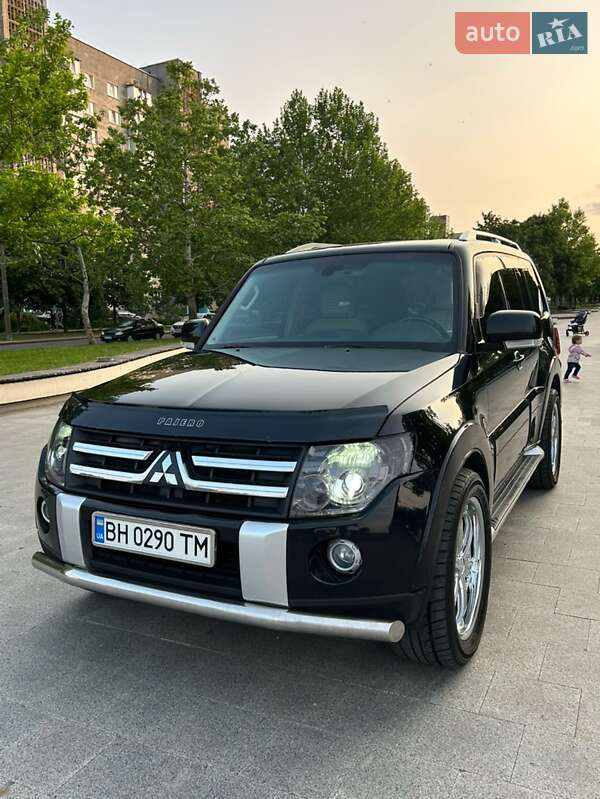 Внедорожник / Кроссовер Mitsubishi Pajero Wagon 2007 в Николаеве