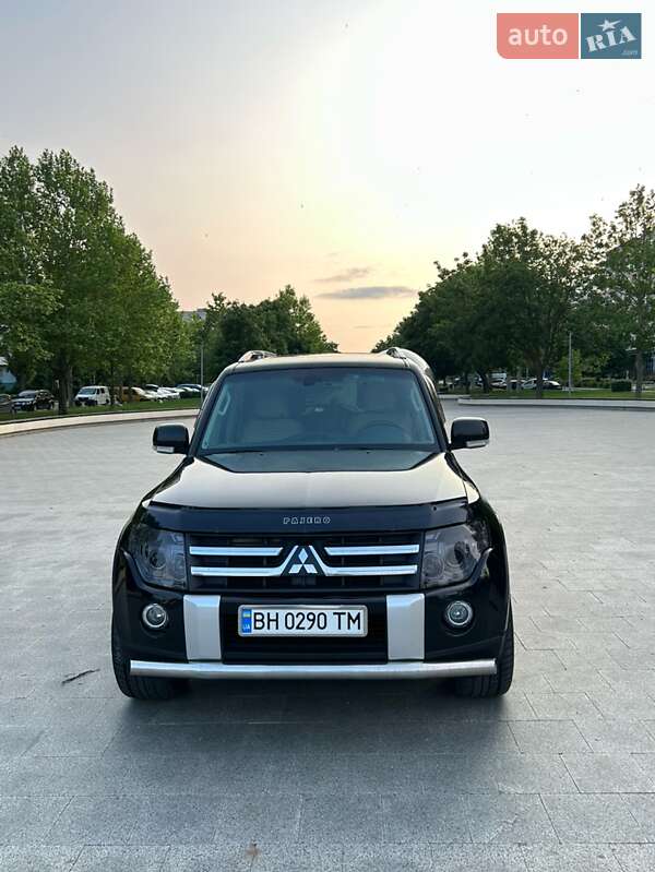 Внедорожник / Кроссовер Mitsubishi Pajero Wagon 2007 в Николаеве