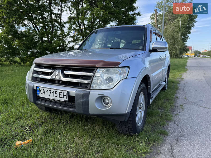 Mitsubishi Pajero Wagon 2008